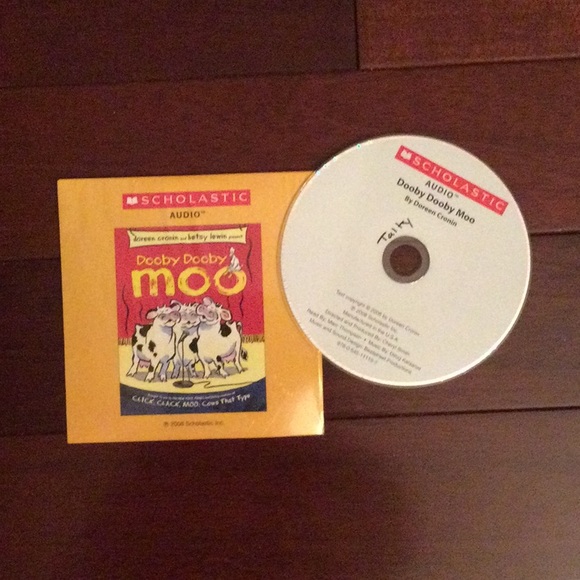 Dooby Dooby Moo Paperback Book and CD - Picture 3 of 3